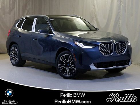 Used 2025 BMW X3 xDrive30i w/ Premium Package image 1