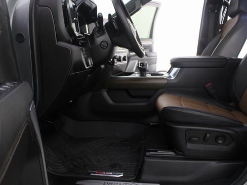 Used 2025 Chevrolet Silverado 1500 High Country w/ Technology Package image 20