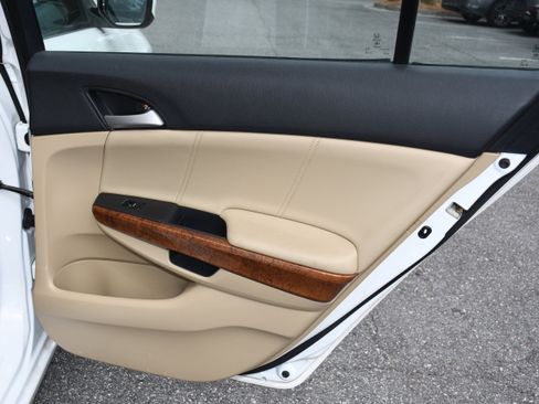 Used 2012 Honda Accord EX-L image 23