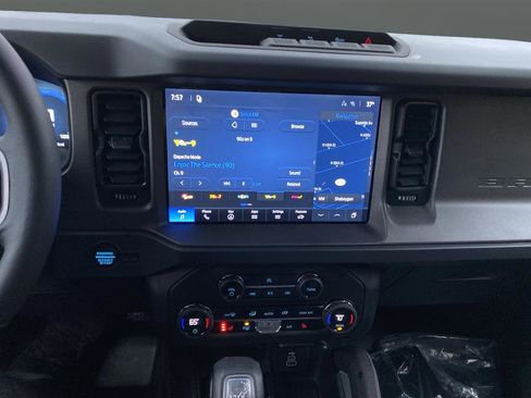 New 2026 Ford Bronco Big Bend w/ Black Diamond Package AWD/4WD image 9