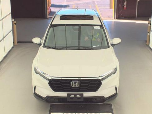 Used 2024 Honda CR-V EX-L image 2