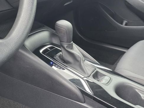 Used 2022 Toyota Corolla LE FWD image 18