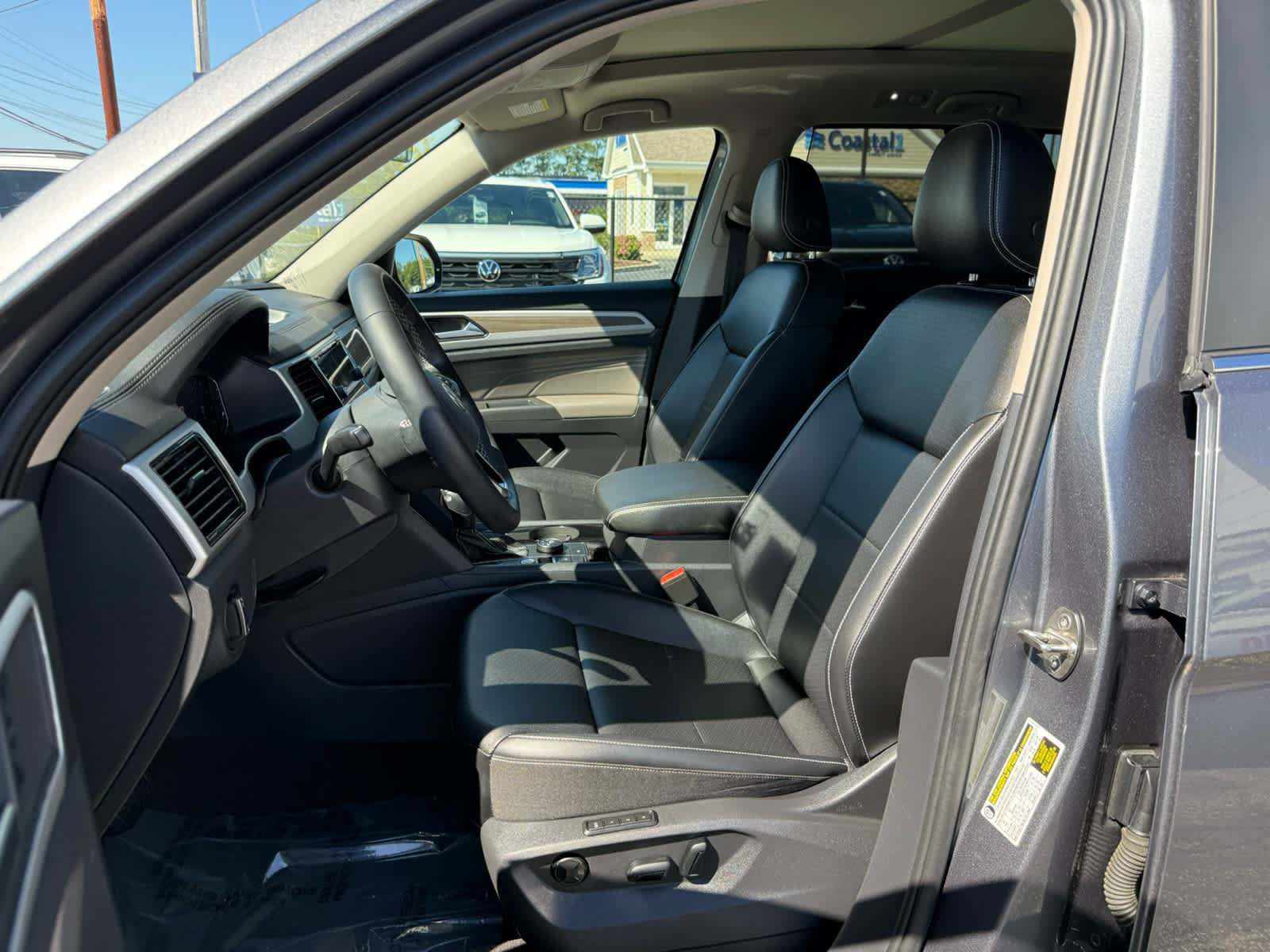 Used 2022 Volkswagen Atlas SEL AWD/4WD image 20