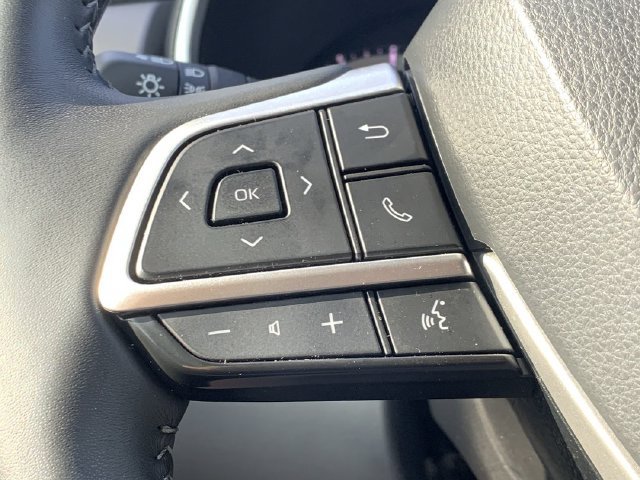 Used 2025 Toyota Highlander XLE FWD image 24