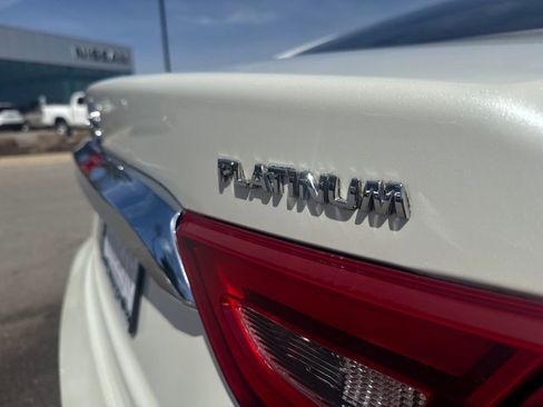 Used 2017 Nissan Maxima Platinum w/ Interior Lighting Package image 43