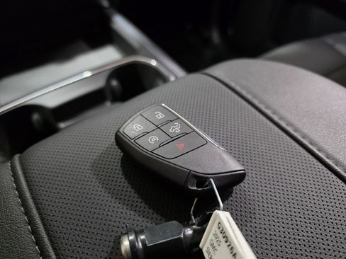 Used 2025 GMC Sierra 2500 SLT w/ SLT Premium Package image 22