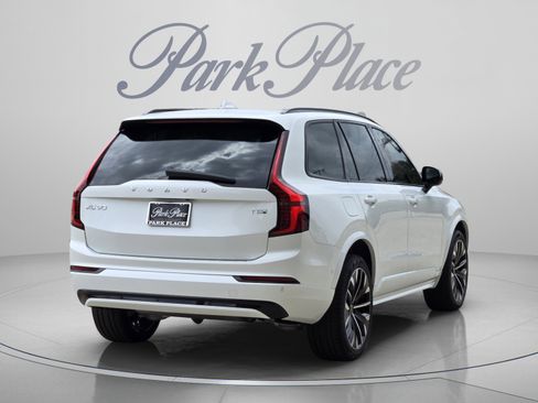 New 2026 Volvo XC90 T8 Ultra w/ Protection Package Premier AWD/4WD image 6