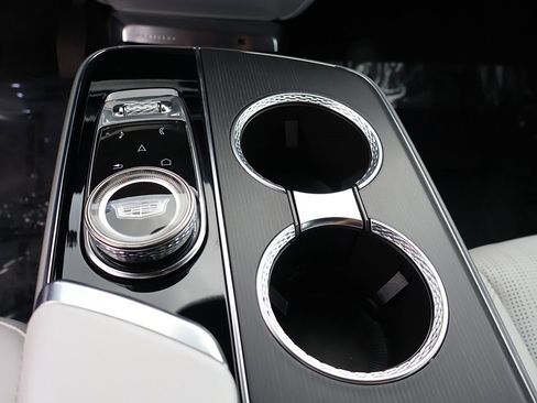 Used 2024 Cadillac Lyriq Sport image 46