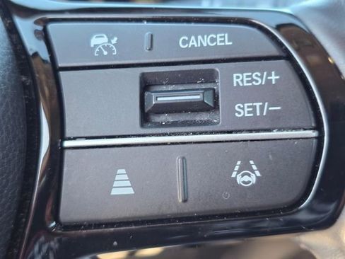 Used 2023 Honda CR-V EX-L image 25