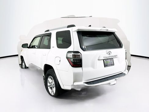 Used 2022 Toyota 4Runner SR5 image 5