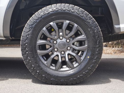 Used 2019 Ford Ranger XLT w/ Equipment Group 302A Luxury AWD/4WD image 16