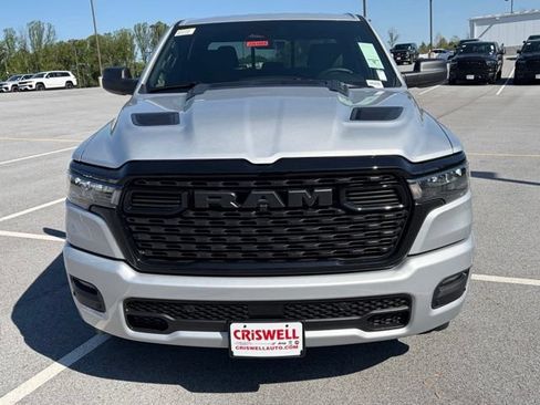 New 2026 RAM 1500 Express AWD/4WD image 9