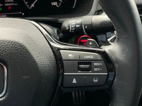 Used 2025 Honda Civic Sport image 14