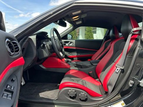 Used 2024 Nissan Z Performance w/ Floor Mat Package image 19