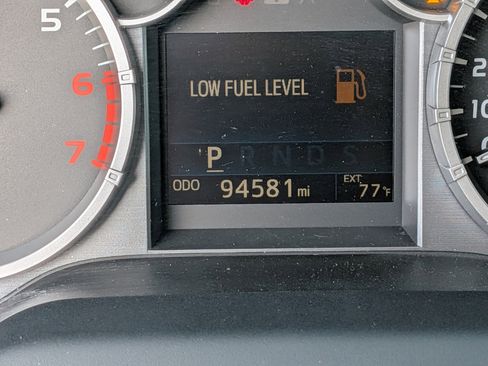 Used 2015 Toyota Tundra SR5 image 23