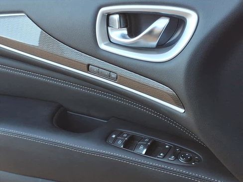 Used 2020 INFINITI QX60 Luxe w/ Essential Package image 20