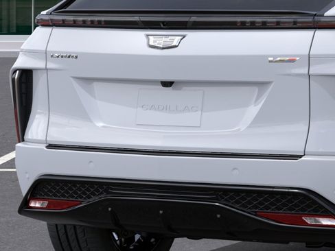 New 2026 Cadillac Lyriq V AWD/4WD image 14