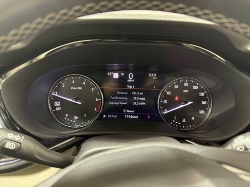 Certified 2022 Buick Envision Essence w/ Technology Package I image 13