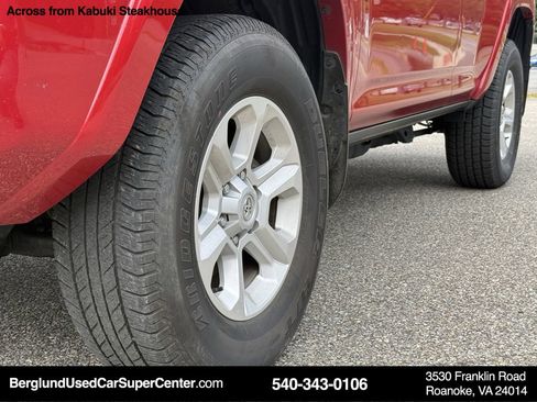 Used 2024 Toyota 4Runner SR5 image 31