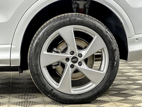 New 2025 Audi Q5 Premium Plus image 22