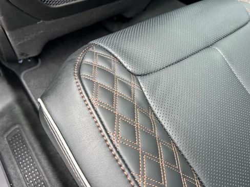 Used 2025 Jeep Grand Cherokee Summit image 14