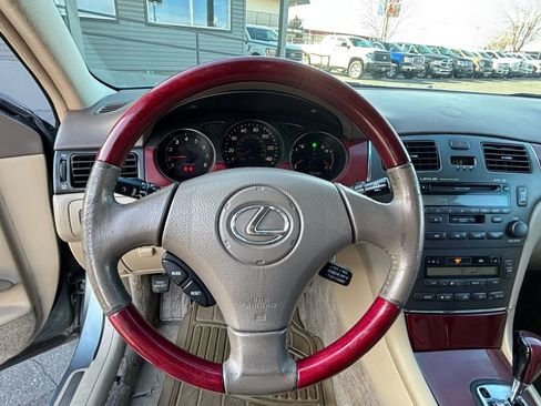 Used 2004 Lexus ES 330 image 13