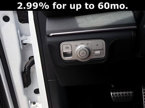 New 2025 Mercedes-Benz GLS 580 4MATIC image 38