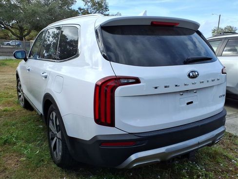 Used 2021 Kia Telluride EX w/ EX Premium Package image 4