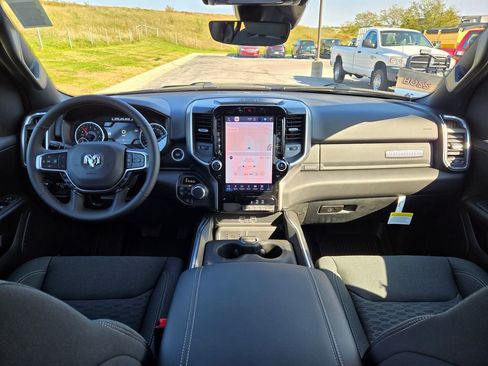 New 2026 RAM 1500 Big Horn AWD/4WD image 15