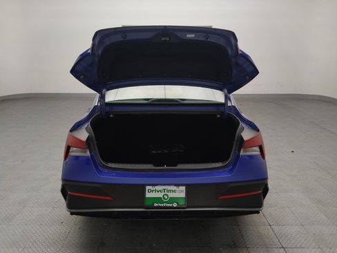 Used 2025 Hyundai Elantra SE FWD image 29