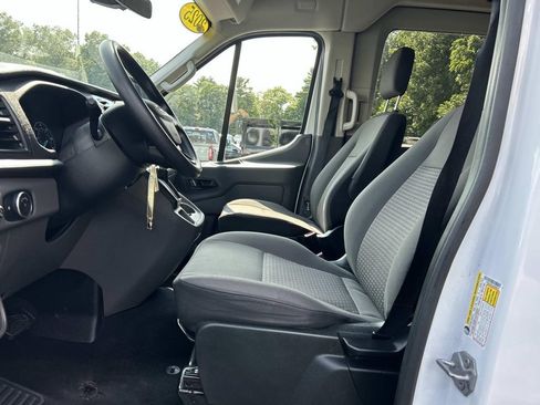 Used 2025 Ford Transit 350 XLT RWD image 14
