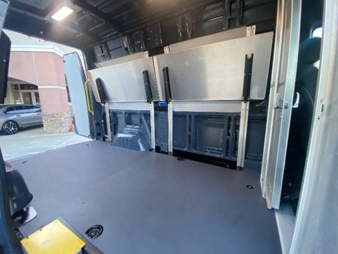 Used 2019 Mercedes-Benz Sprinter 144 image 17