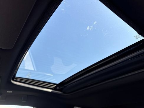 New 2026 Toyota Sienna XSE FWD image 21