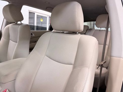 Used 2017 Nissan Pathfinder SV w/ Cargo Package FWD image 15