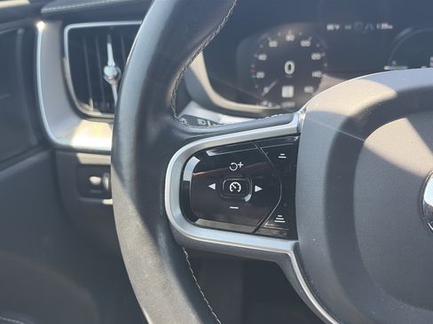 Used 2021 Volvo XC60 T8 R-Design w/ Protection Package Premier AWD/4WD image 25