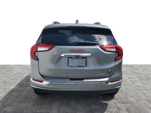 Used 2024 GMC Terrain Denali w/ Denali Premium Package AWD/4WD image 5