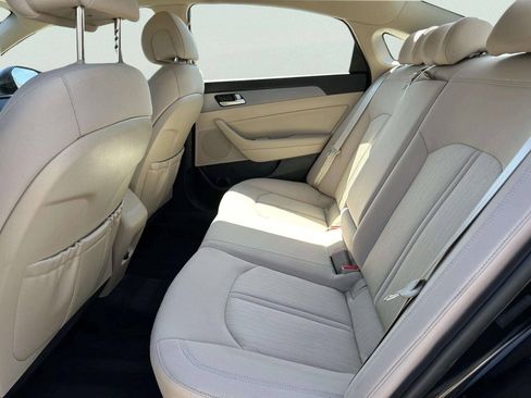 Used 2016 Hyundai Sonata SE FWD image 11