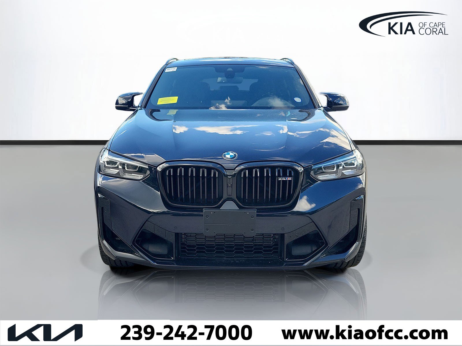 Used 2025 BMW X4 M w/ Executive Package AWD/4WD image 2