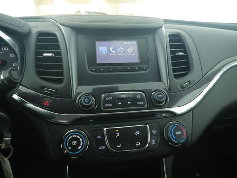 Used 2015 Chevrolet Impala LS image 4