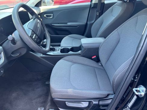 Used 2025 Kia K4 LXS FWD image 23