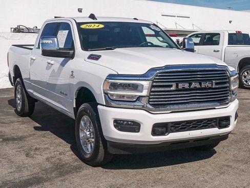 Used 2024 RAM 2500 Laramie image 3