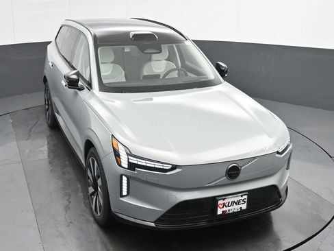 New 2025 Volvo EX90 Ultra AWD/4WD image 36