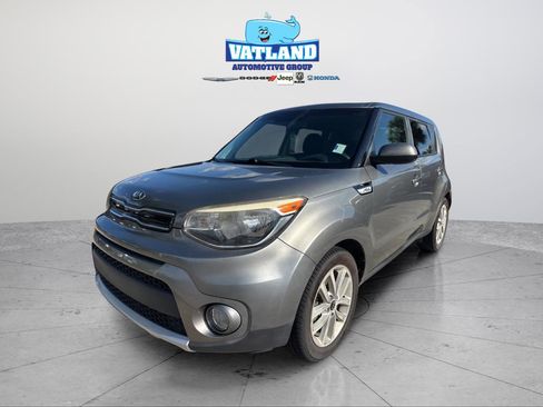 Used 2018 Kia Soul + FWD image 34