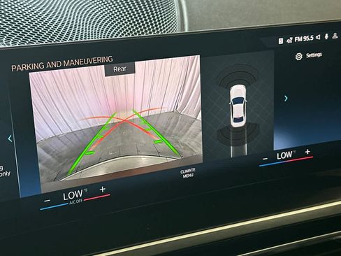 Used 2024 BMW 230i Coupe w/ Convenience Package image 21