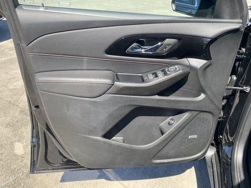 Used 2024 Chevrolet Traverse RS w/ LPO, Floor Liner Package FWD image 17