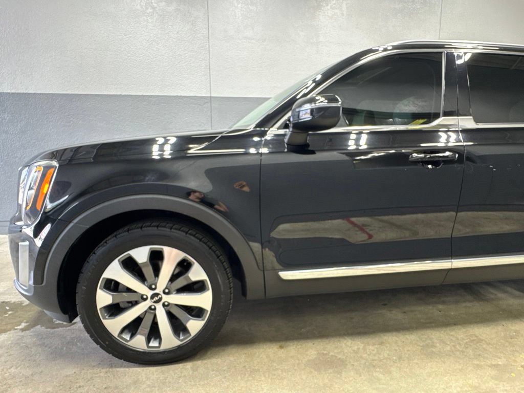 Used 2022 Kia Telluride EX w/ EX Premium Package FWD image 8