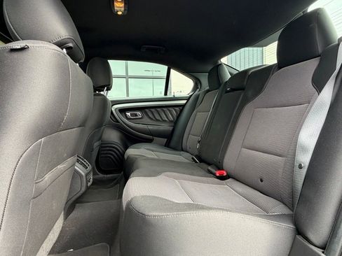 Used 2019 Ford Taurus SEL image 9