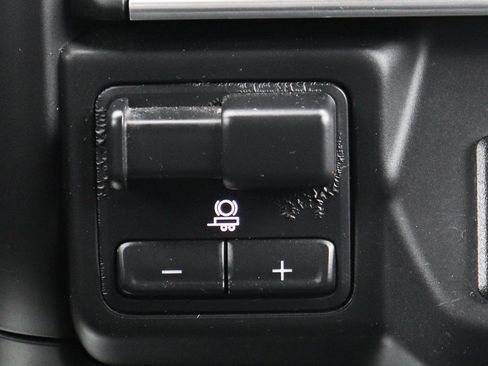 Used 2022 Chevrolet Silverado 2500 Custom w/ Custom Value Package image 30