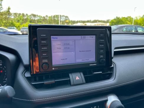 Used 2022 Toyota RAV4 LE image 26