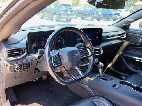 Used 2025 Ford Mustang Premium RWD image 7